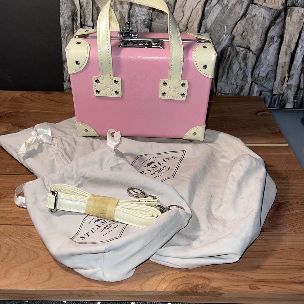 Streamline Luggage The Entrepreneur 8x6 Pink Mini Weekend Bag Lock Vegan Leather